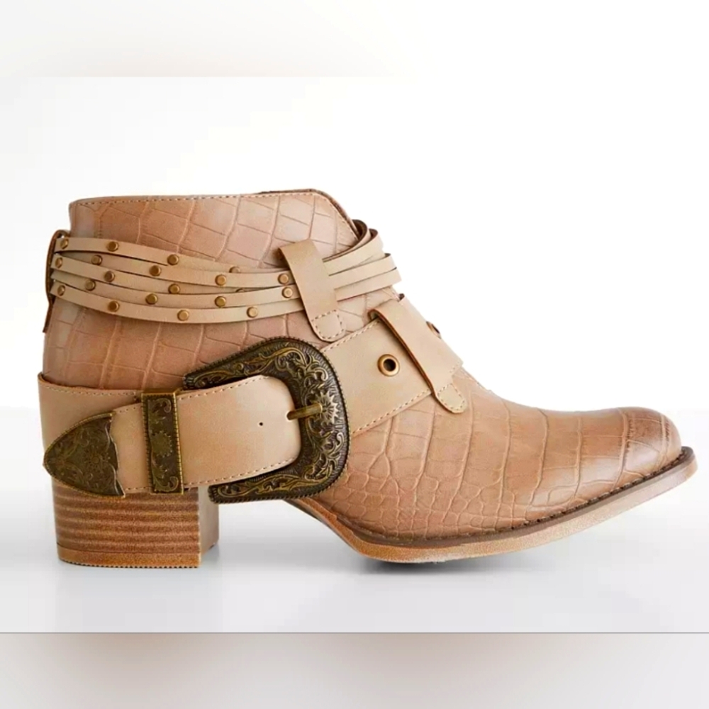 Stylish Tan Ankle Boots